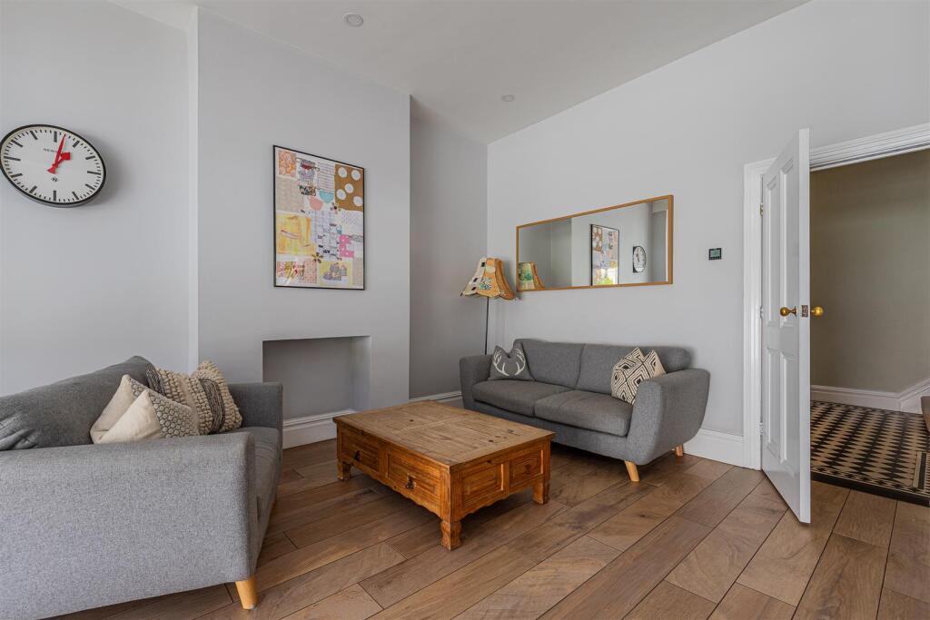 Winchester Avenue 21-31.jpg