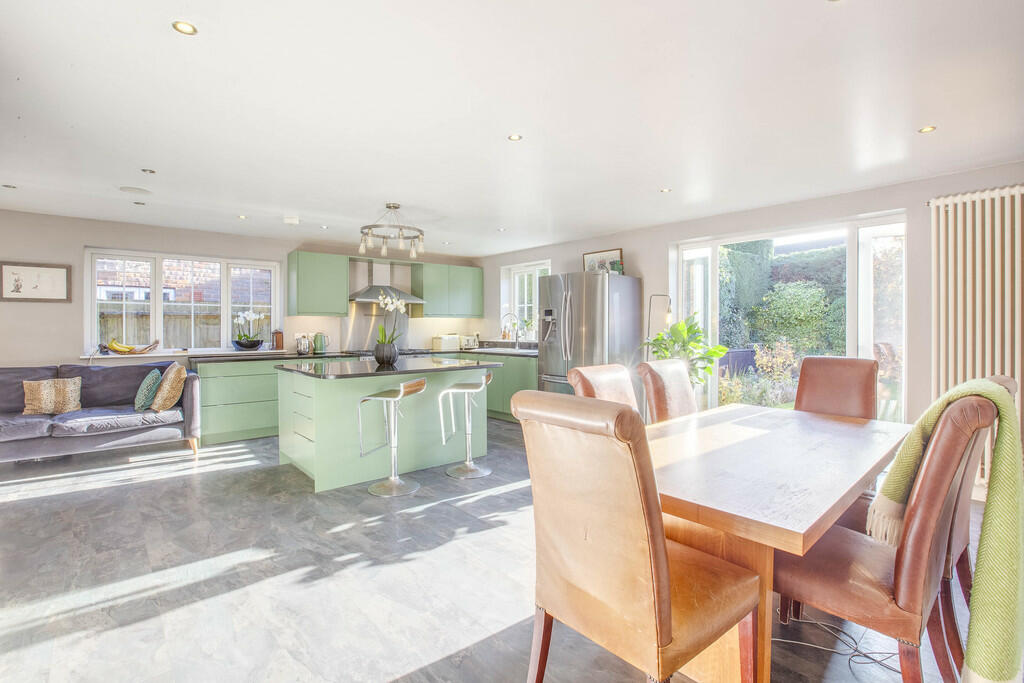 Breakfast thru Ki...