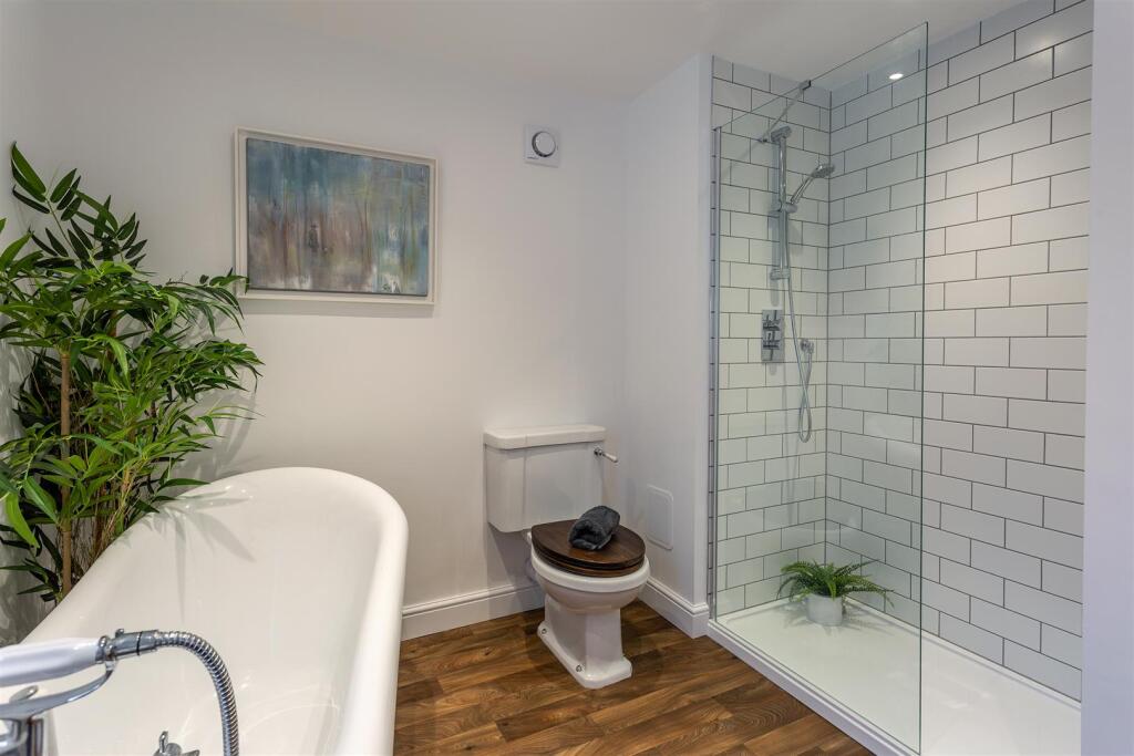 Period Style Bathroom