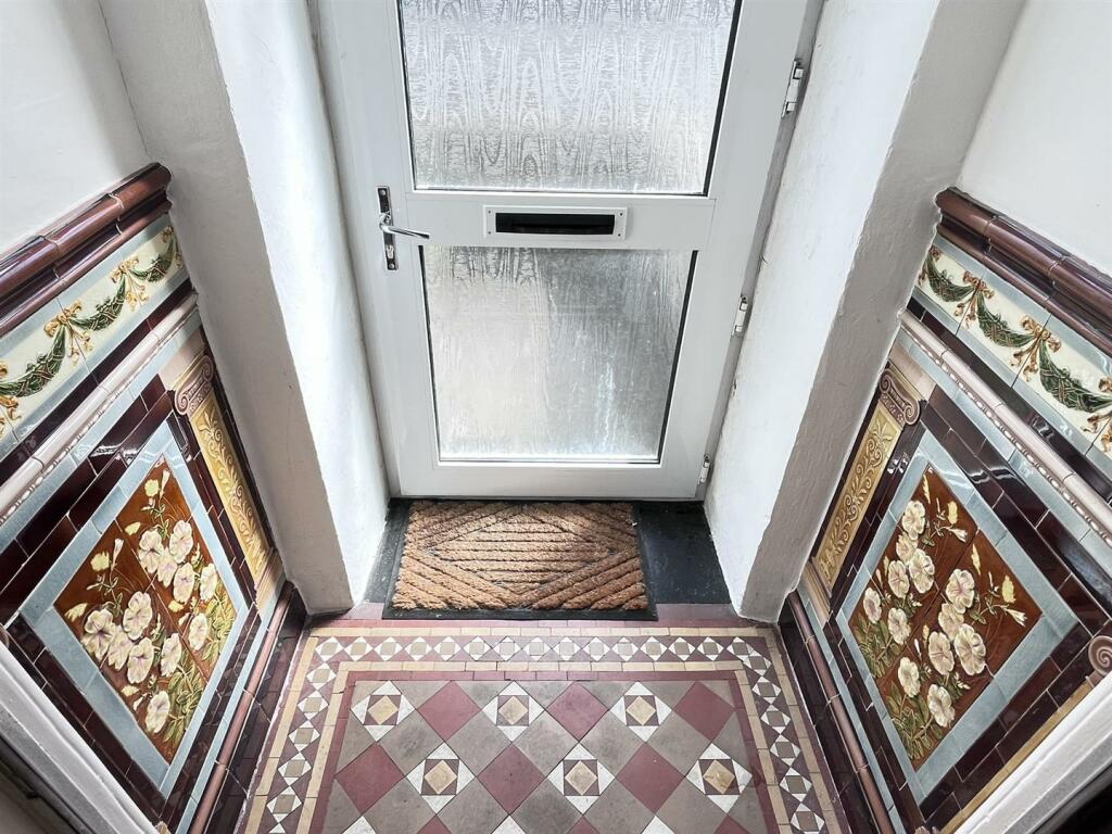 Reception vestibule