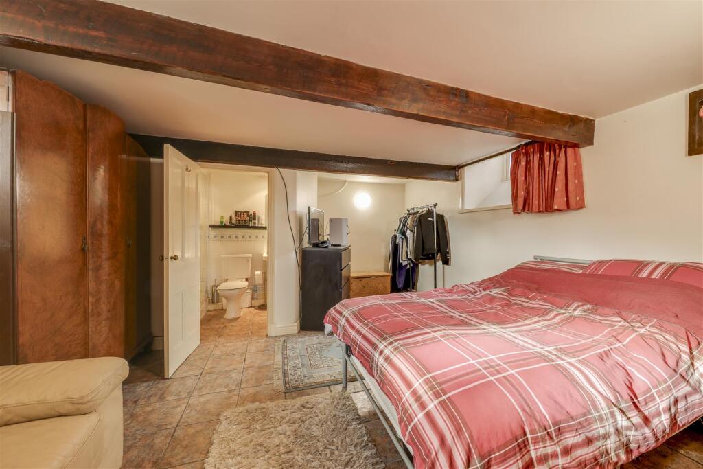 2nd Bedroom
