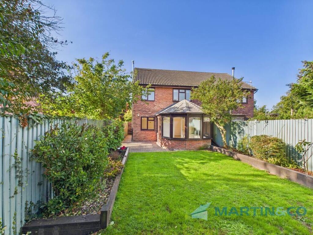 CAM02145G0-PR0077...