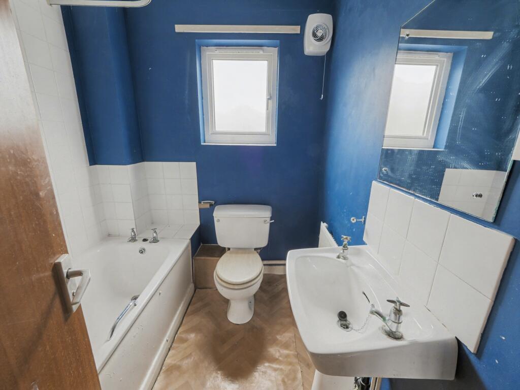 20251218093049 PC170016 NMts2 T202512181541.jpg