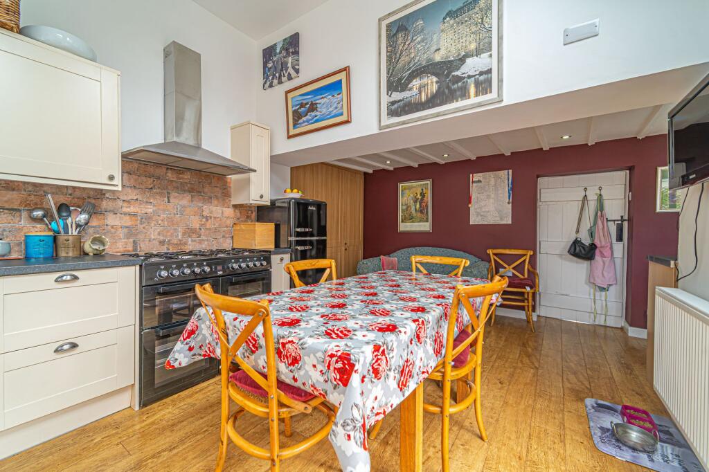 Kitchen/Dinning Room
