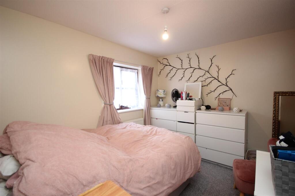 bed 1.JPG