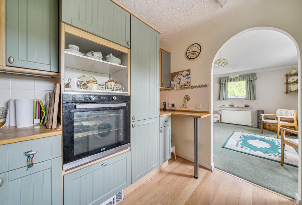 1328322-13-688a3f...