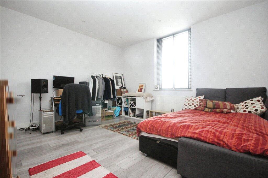 Studio Room