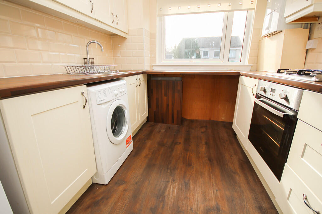 108 Spottiswood -...