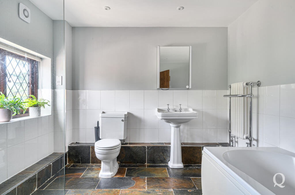 a84a0858-7d5c-48b...