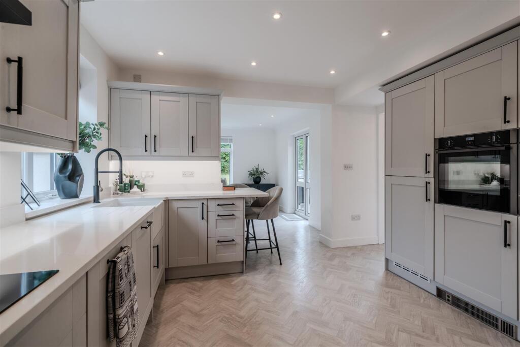 Open Plan Kitchen - Diner - Utility-2.jpg