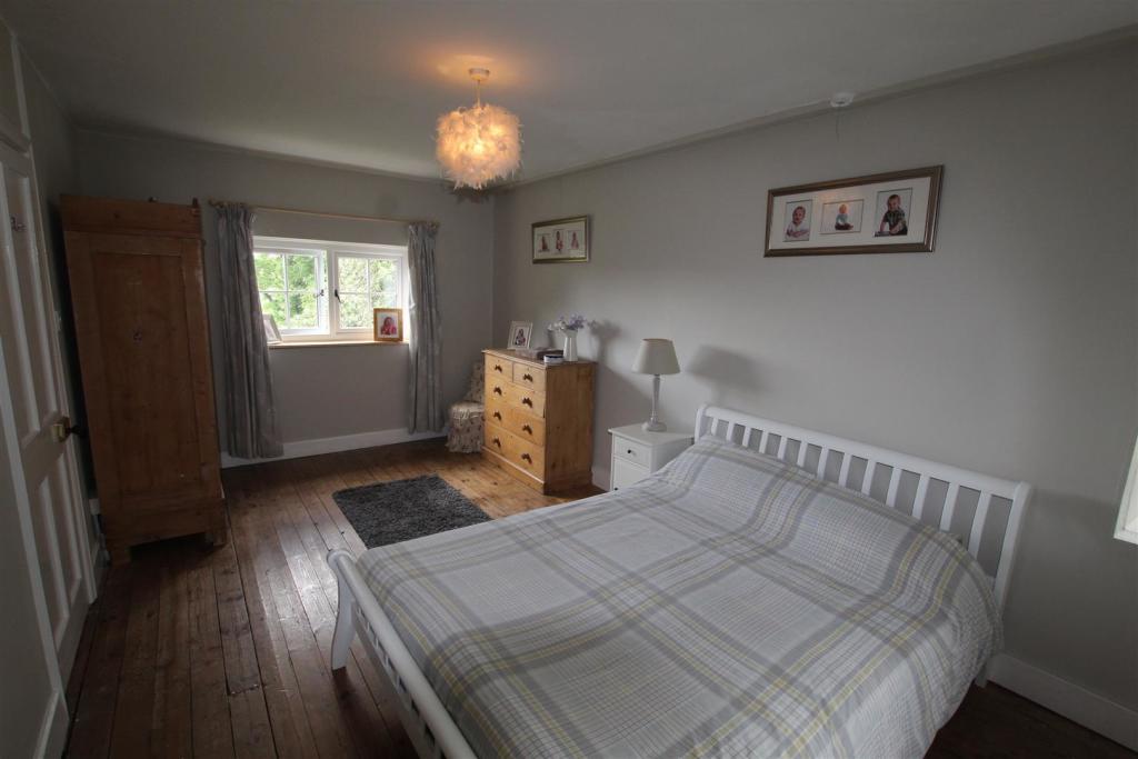 bed 1 2nd angle.JPG