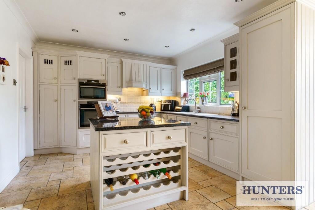 98290_2-Renton-Lea-Guiseley  (8) - Copy_low.jpg