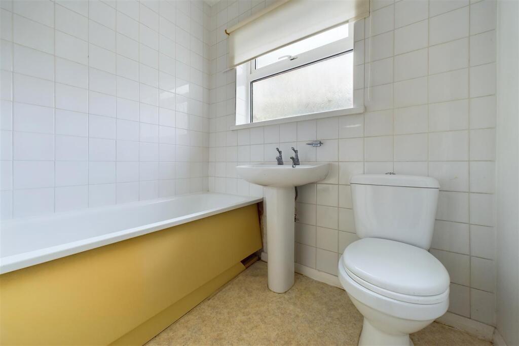 55 Lower High Street, Shirehampton, Bristol BS11 0