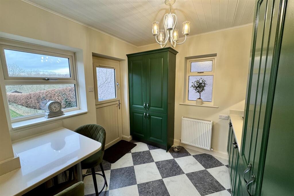 Kitchen/Breakfast Room
