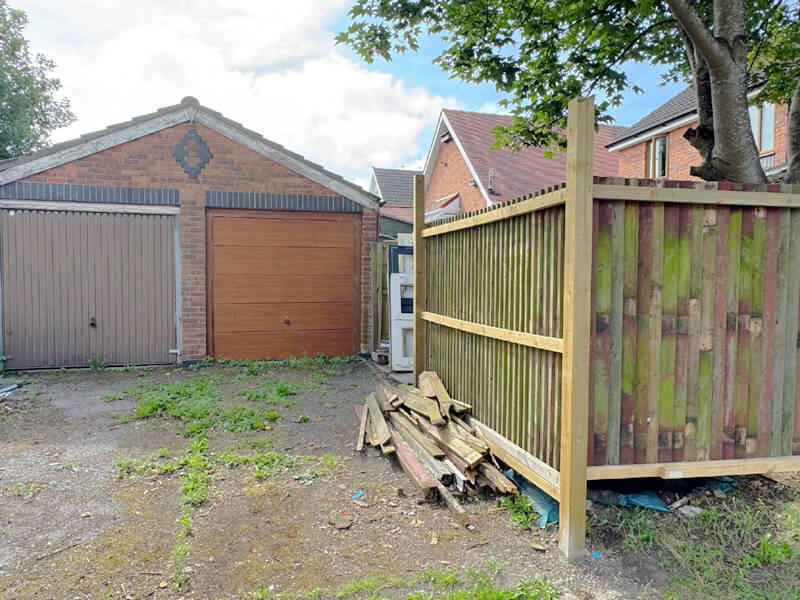 Garage &amp; Driveway