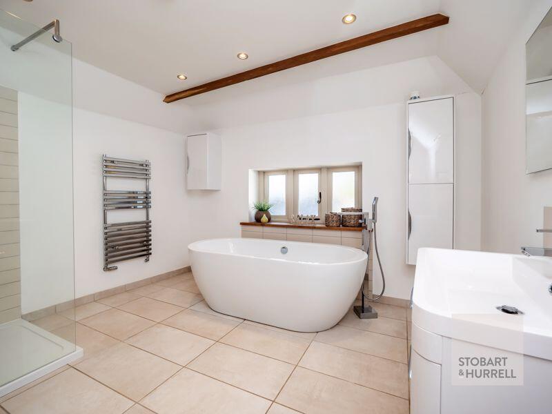 En-Suite Bathroom