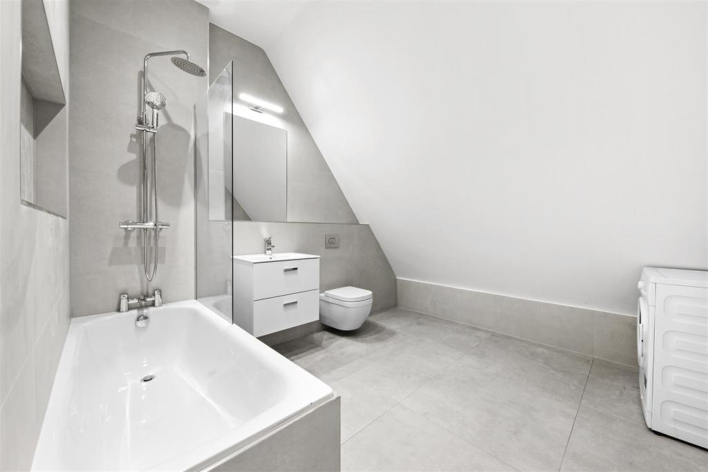 Flats 7, 15-17 Tudor Gardens - FqqUjzlOTssDwdFXeLj
