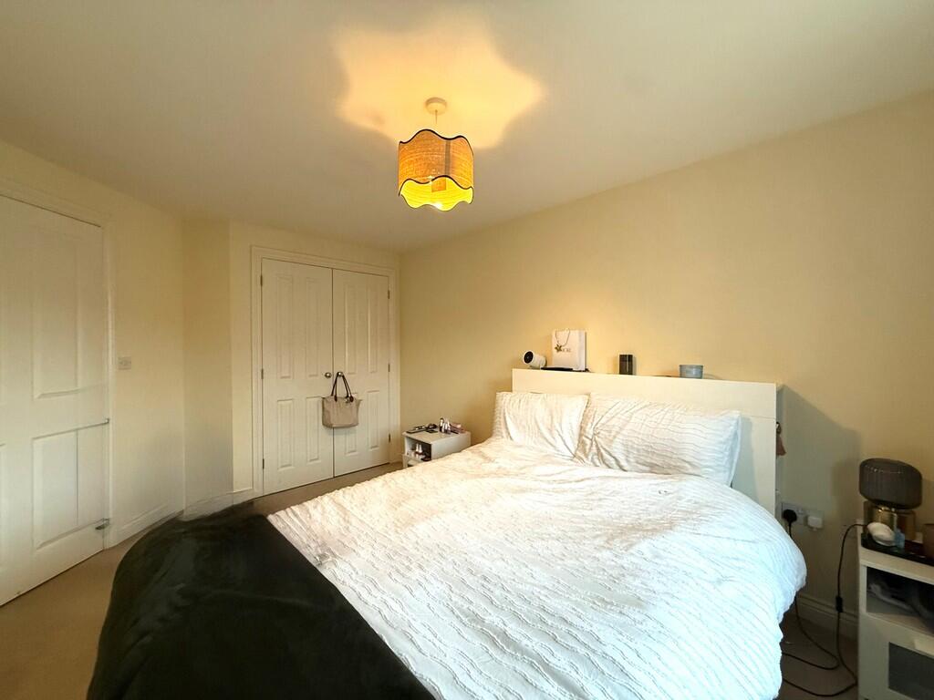 bed 11