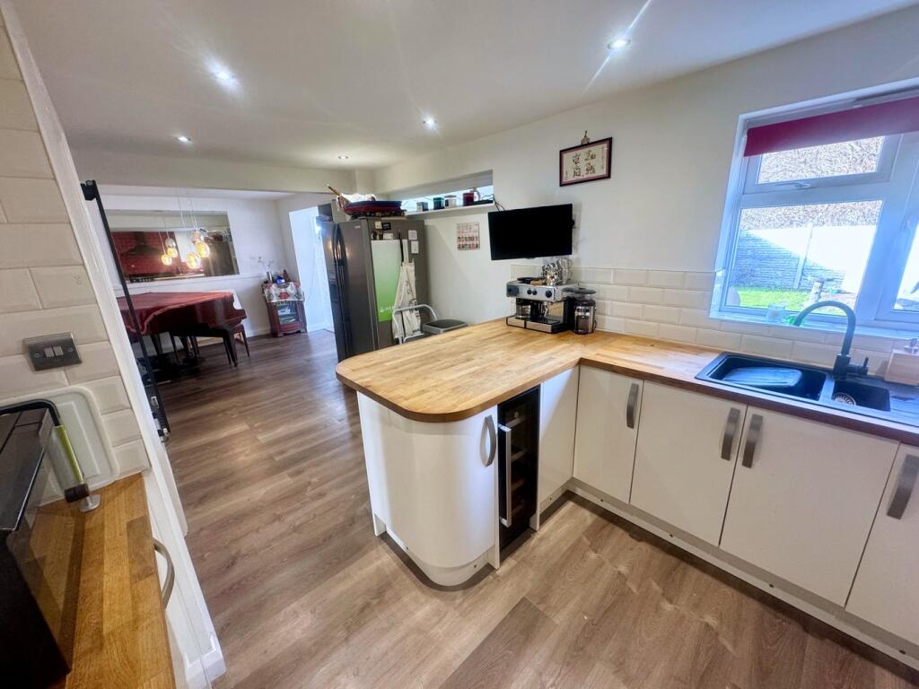 Fitted Kitchen