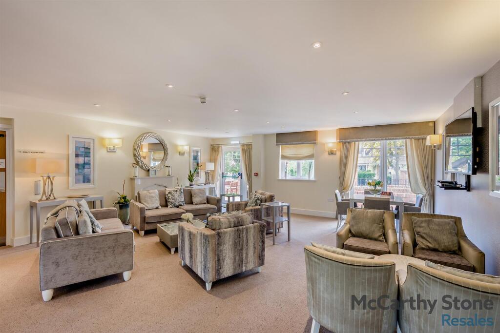 8661932-interior18-800.jpg