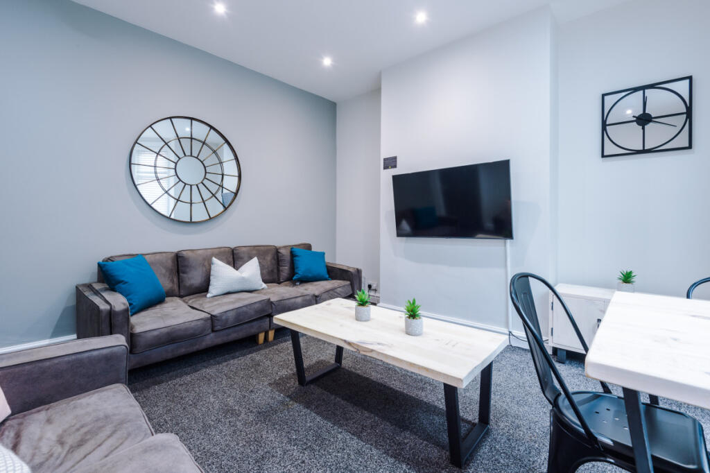 25 Norwood Terrace, Living Room 4