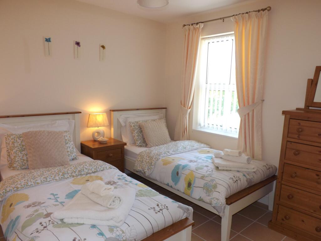 Twin Bedroom