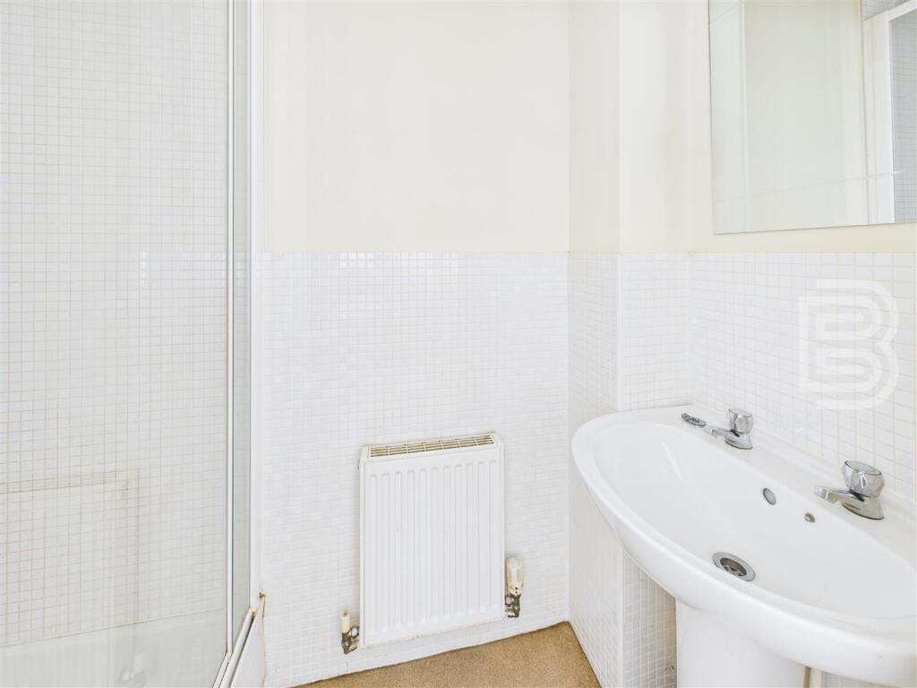 Shower Room.jpg