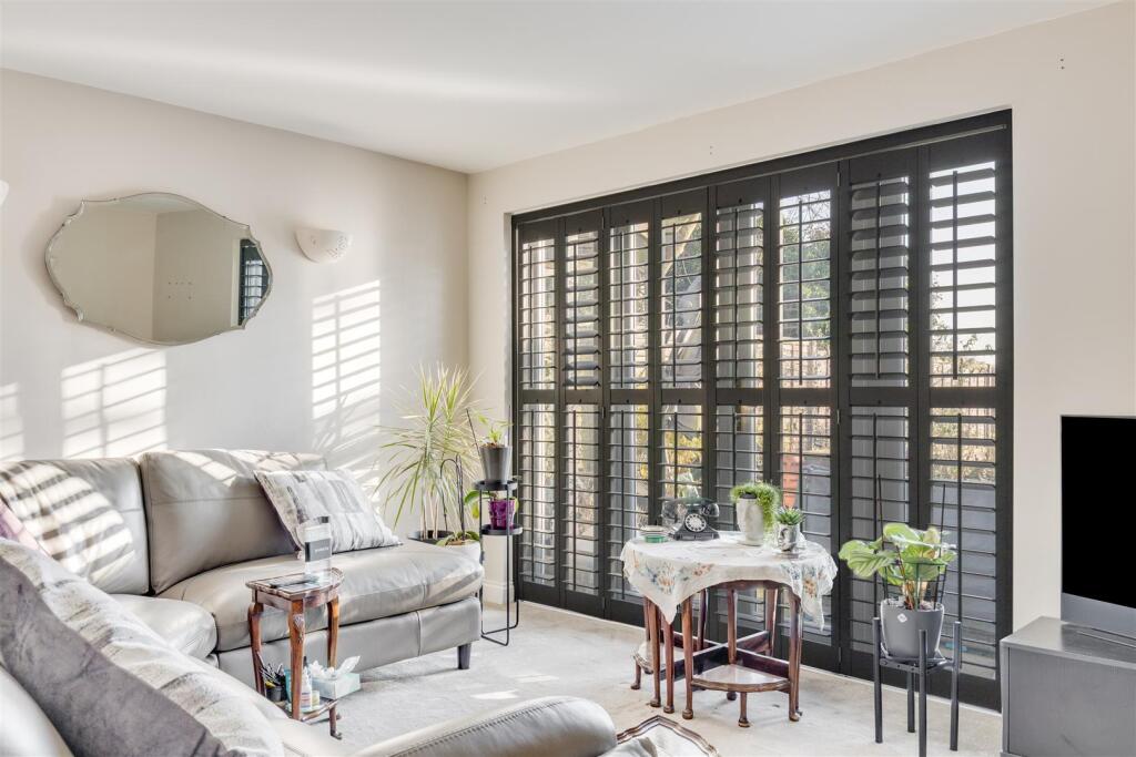 Pear Tree Dell 8-10.jpg