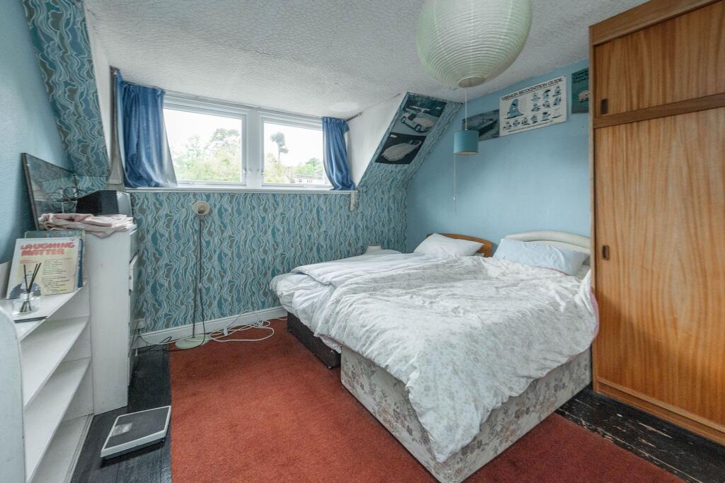 BEDROOM FIVE