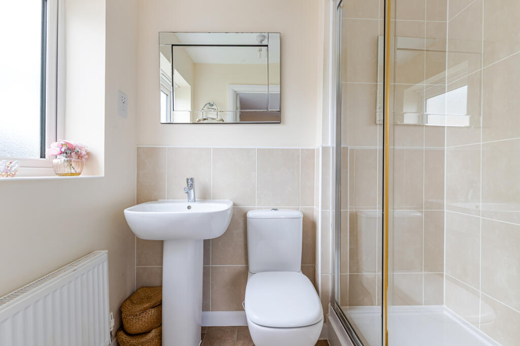 A28 - 16 Orchard Road, Brixton - 250919