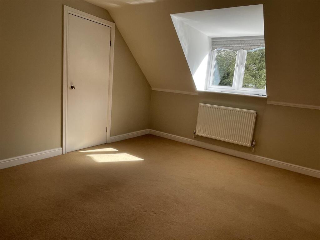 Bedroom 4 alternate.JPG