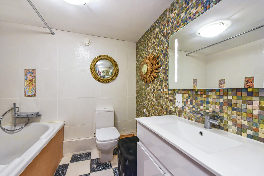 sketch_Ph7_594230...