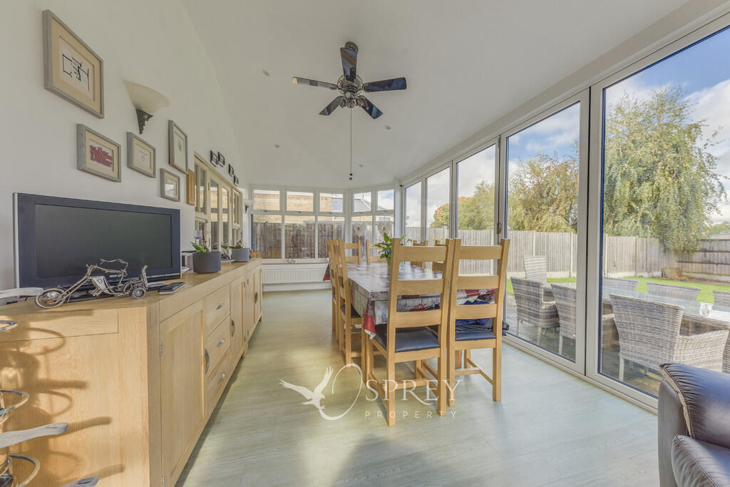 Dining/Family Roo...