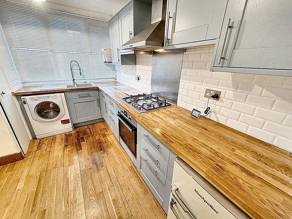 To Let, Rent -  Double room near Brick Lane, Londo