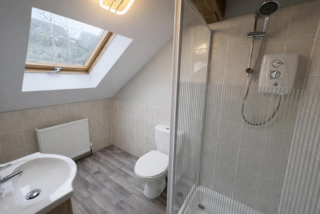 en suite 2.jpeg