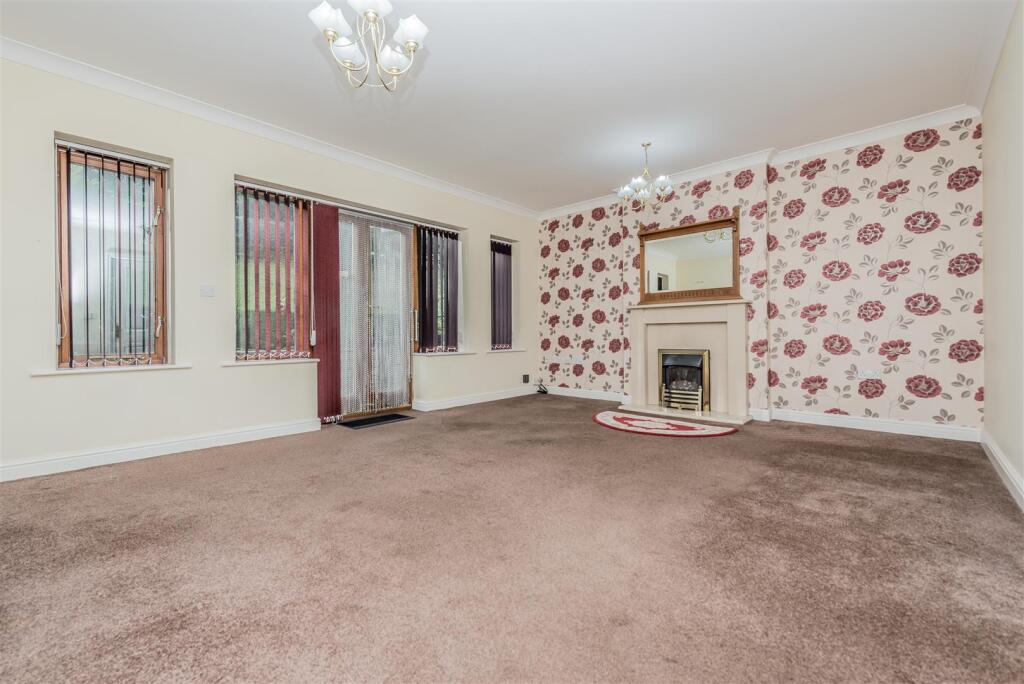 Living Room: