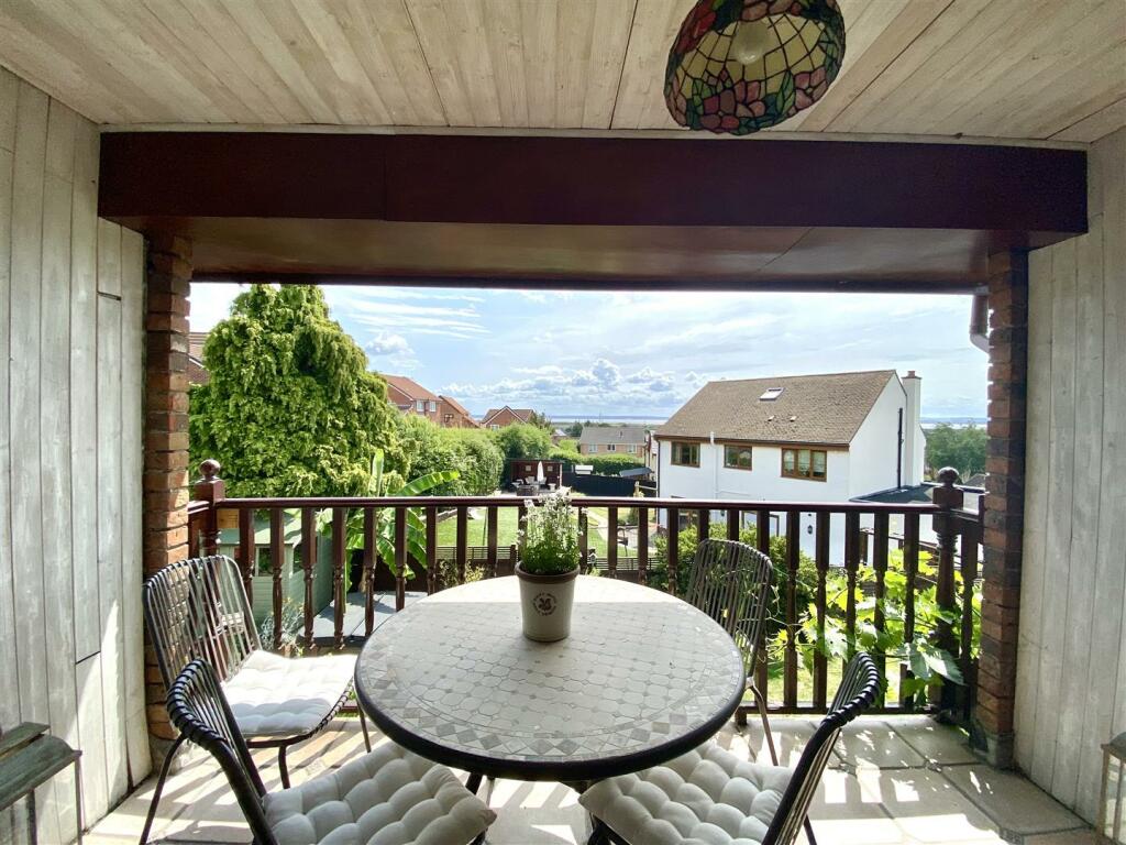 BEDROOM 2 BALCONY
