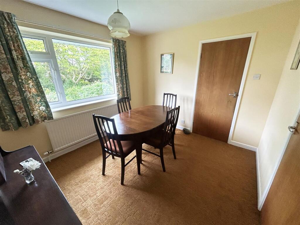 BEDROOM THREE/ DINING ROOM
