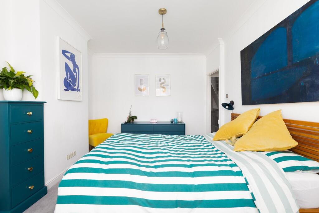 61 Churchill Road-7.jpg