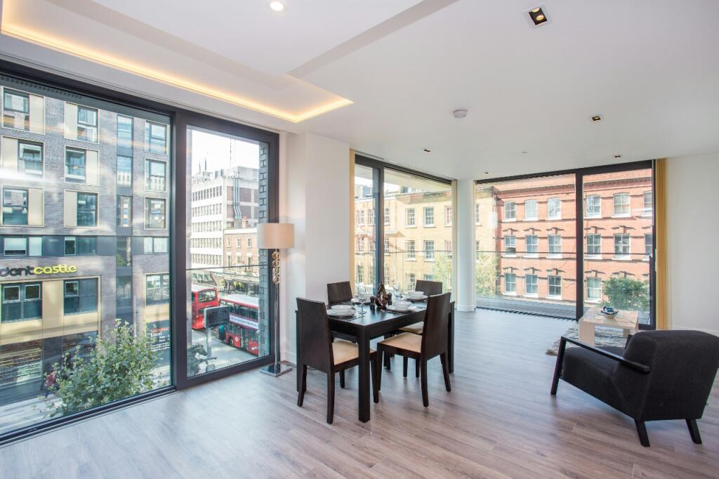 Cashmere House, Good