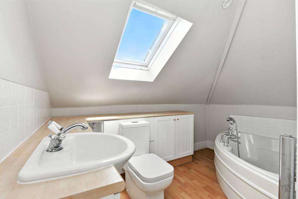 Bedroom four en-suite