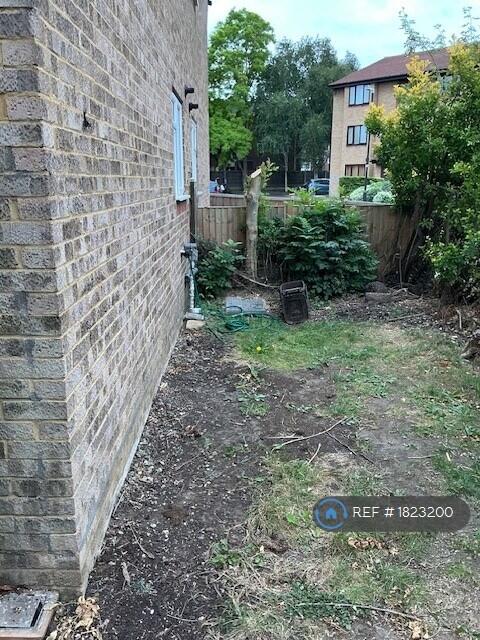 Garden Side
