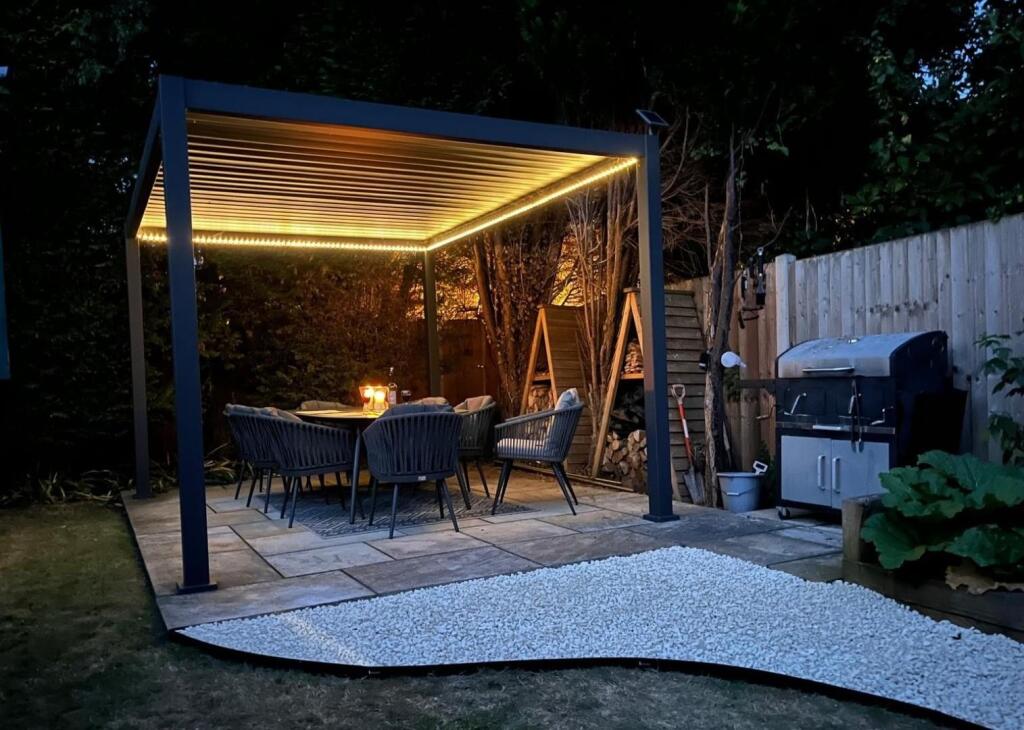 woodlands outisde picture.jpg