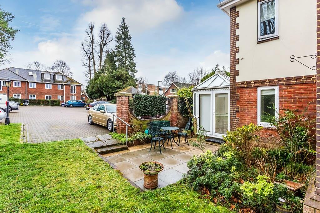 2-Tregarth-Place-17.jpg