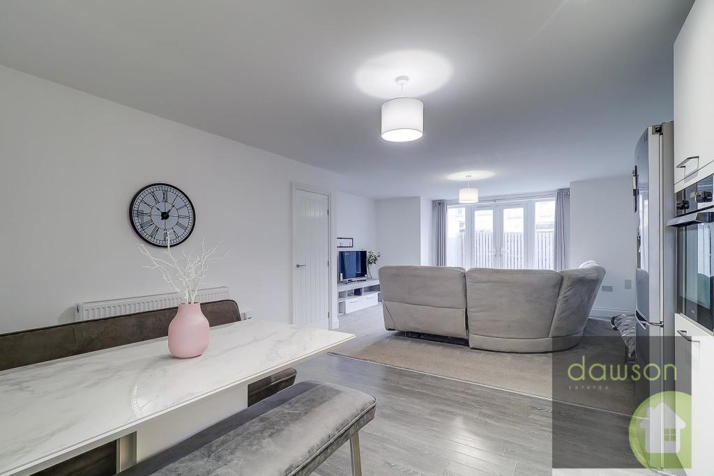 Lounge/Kitchen