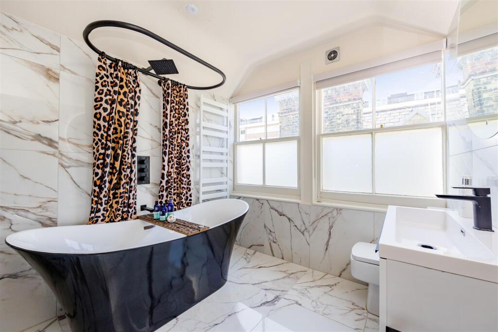 Second Avenue, 23, Flat 9-5.JPG