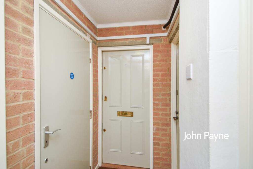 28efc894-a798-f01...