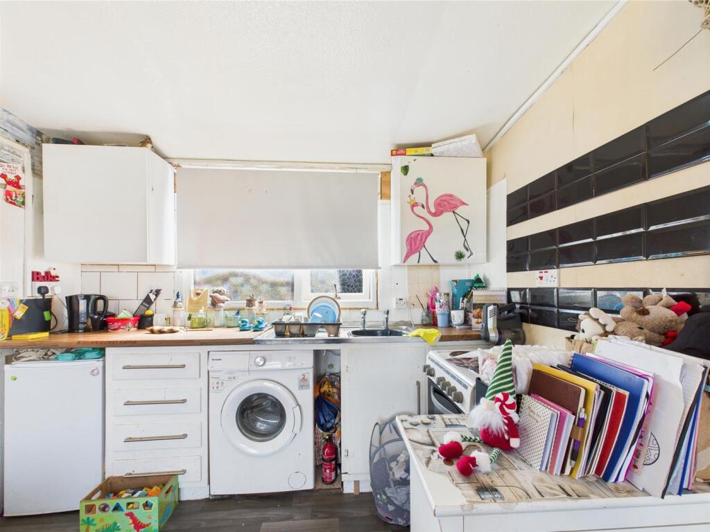Kitchen/Lounge