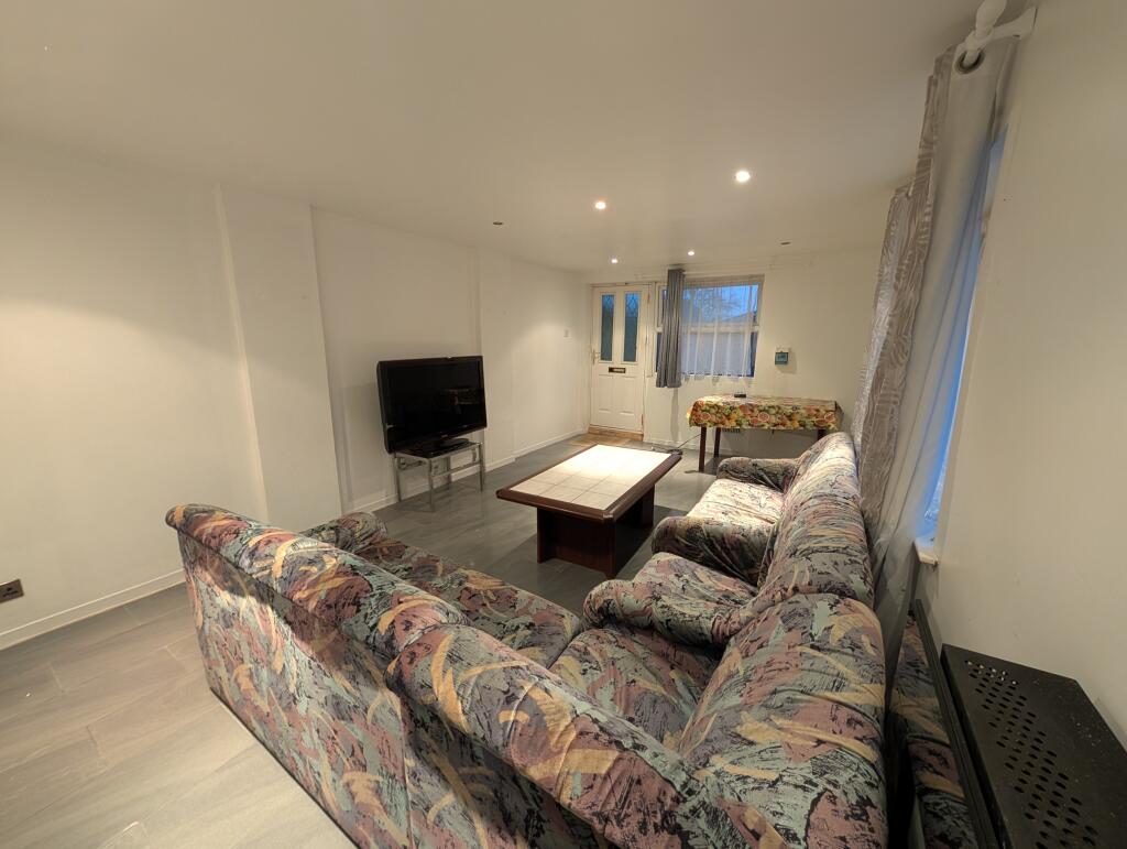 83 Hylion Road, West Knighton, Leicester, LE2 6JE