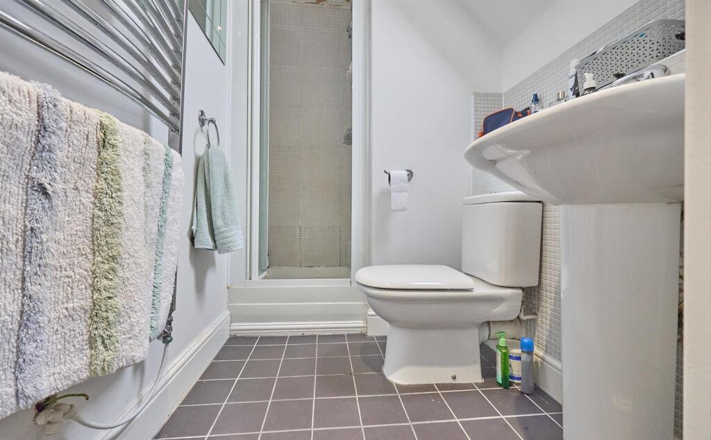 En Suite Shower Room